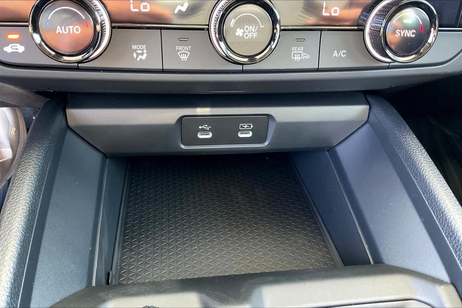 2025 Honda Accord SE photo 17
