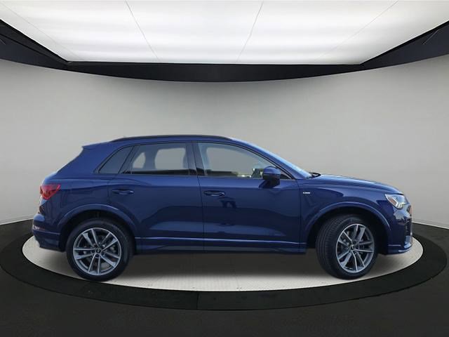 2025 Audi Q3 S line Premium photo 6