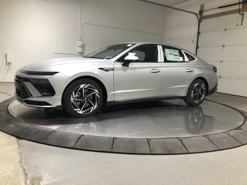 2026 Hyundai Sonata SEL Sport photo 4