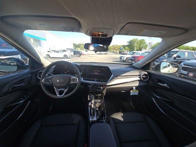 2025 Chevrolet Trax ACTIV photo 12