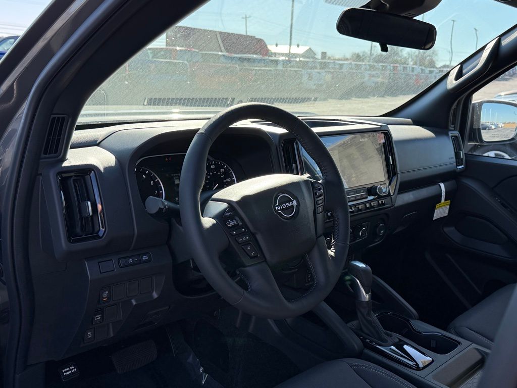 2026 Nissan Frontier SV photo 3