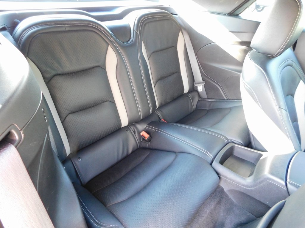2019 Chevrolet Camaro 1LT photo 16
