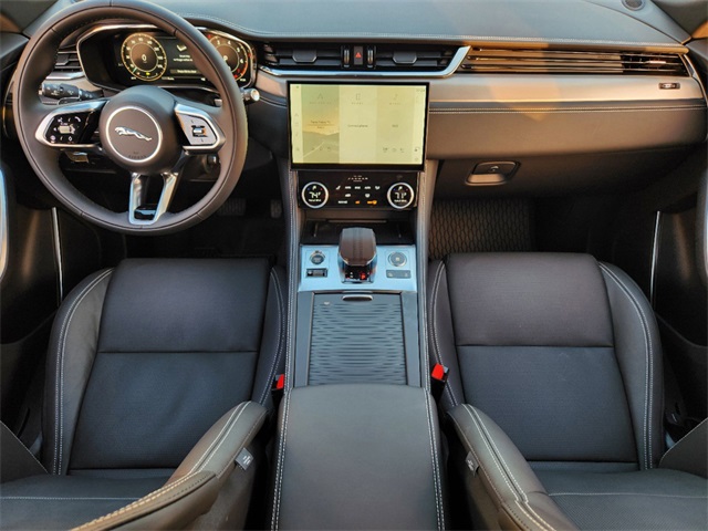2025 Jaguar F-PACE P250 R-Dynamic S photo 13