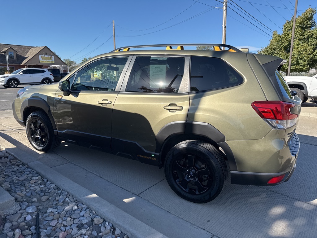 2022 Subaru Forester Wilderness photo 2