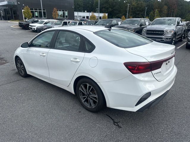 2023 Kia Forte LXS photo 3
