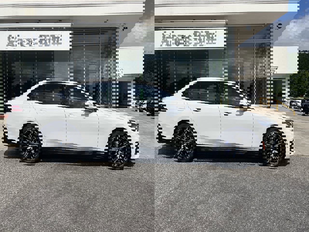 2026 Bmw 530i photo 9
