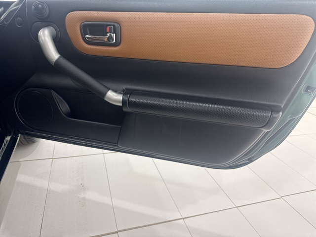 2001 Toyota MR2 Spyder photo 16