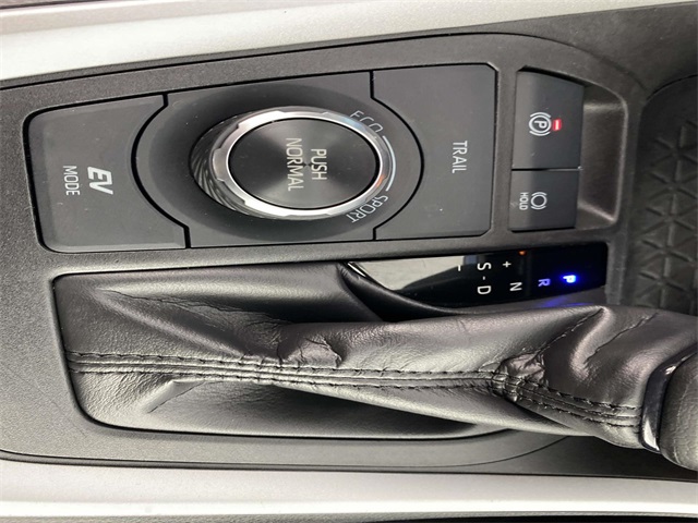 2024 Toyota RAV4 Hybrid LE photo 16