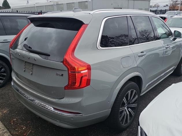 2024 Volvo XC90 Plus photo 3