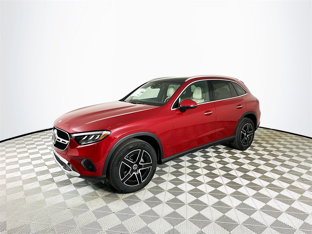 2026 Mercedes Benz GLC 300 4MATIC photo 2