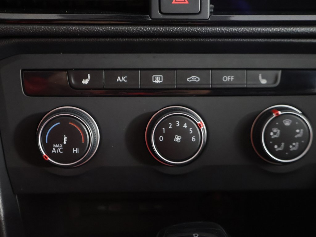 2022 Volkswagen Taos SE photo 33