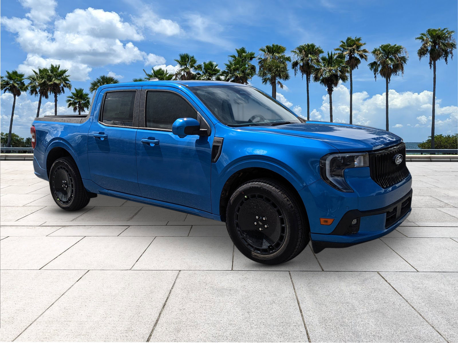 2025 Ford Maverick photo 2