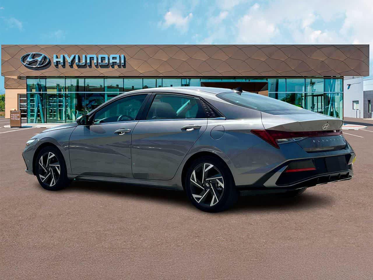 2025 Hyundai Elantra Hybrid Limited photo 3