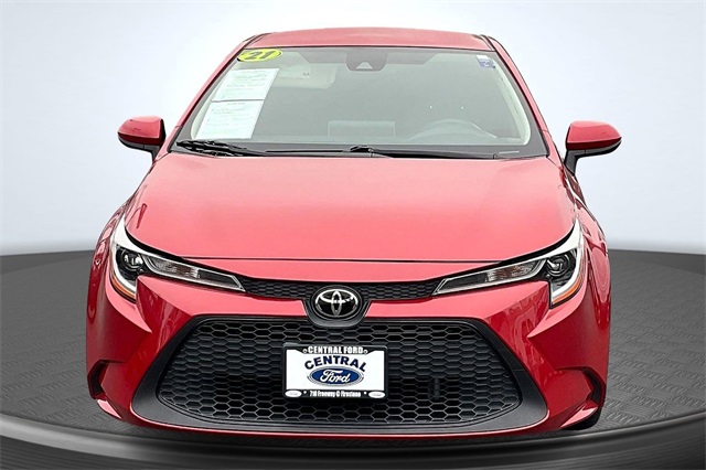 2021 Toyota Corolla LE photo 2