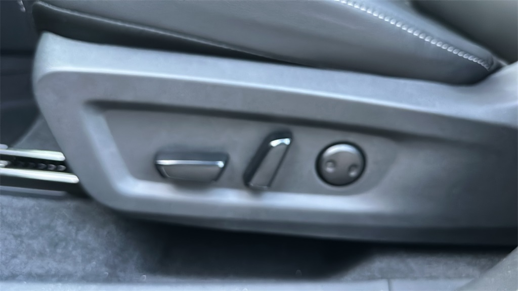 2025 Nissan Murano SV photo 13
