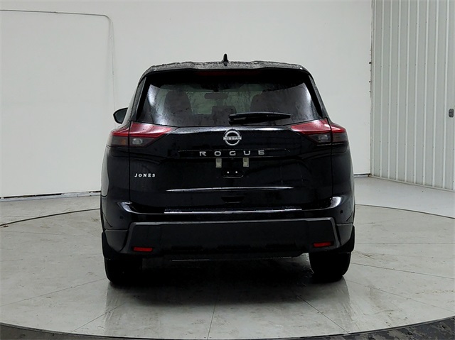 2025 Nissan Rogue SV photo 5