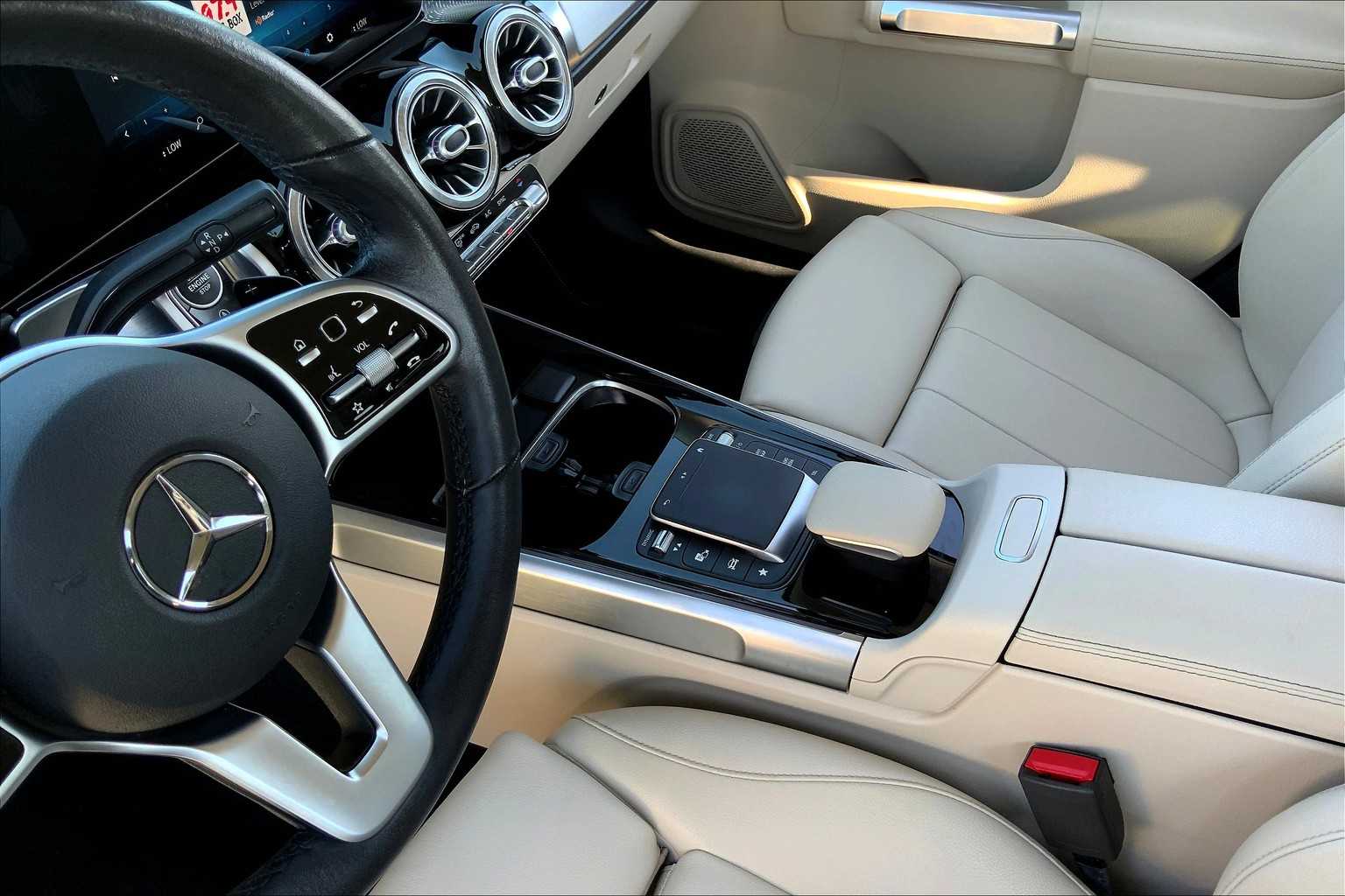 2021 Mercedes Benz GLB 250 photo 15