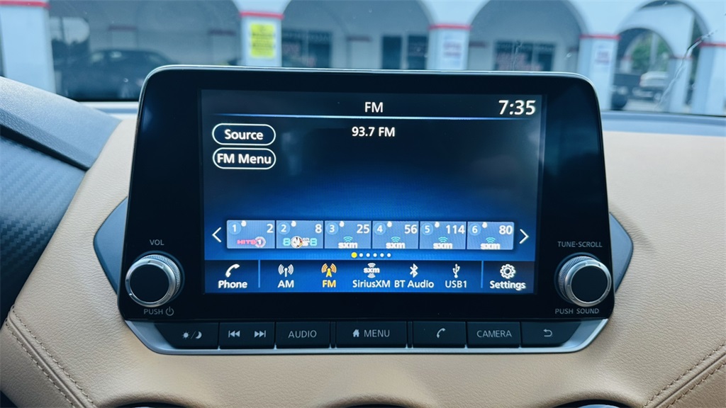 2025 Nissan Sentra SV photo 23