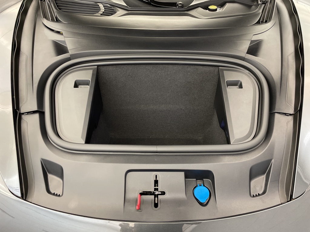 2024 Porsche Taycan 4S photo 26