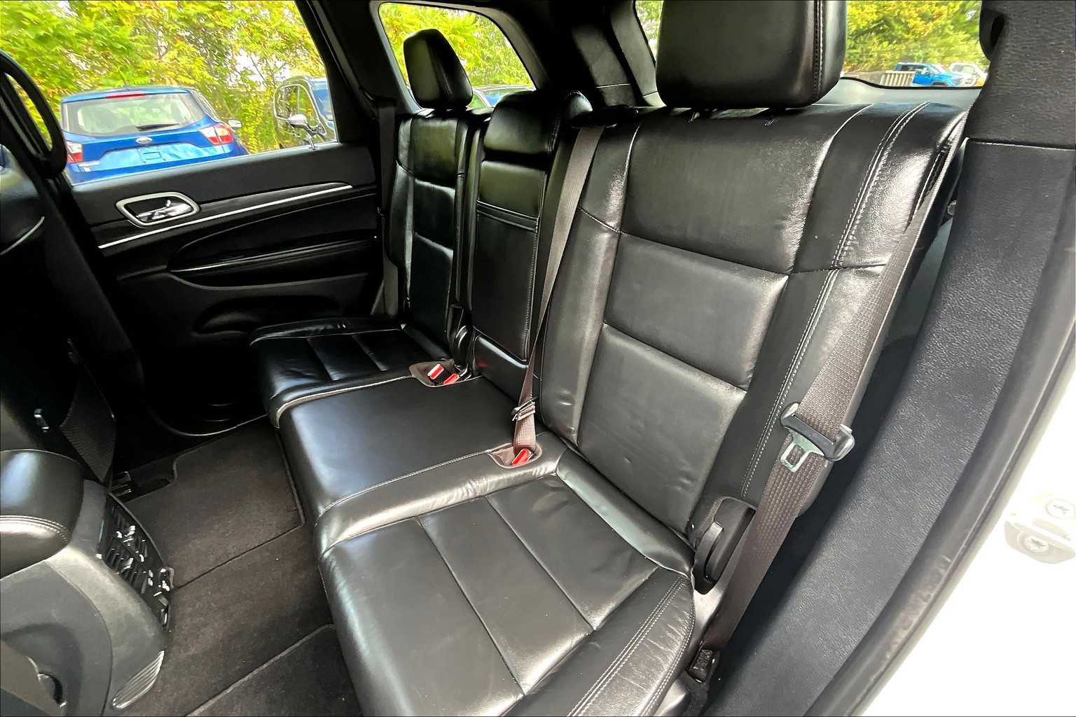 2020 Jeep Grand Cherokee Limited photo 16