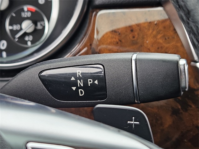 2014 Mercedes Benz GL 550 photo 25