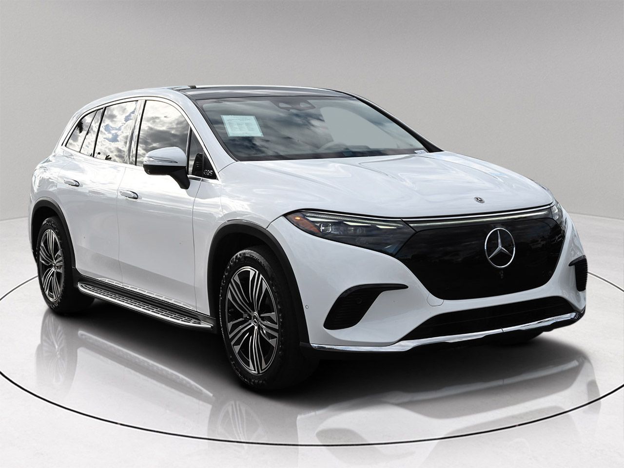 2023 Mercedes-Benz EQS SUV Base's photo