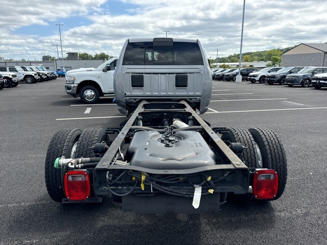 2023 Ram 4500 photo 4