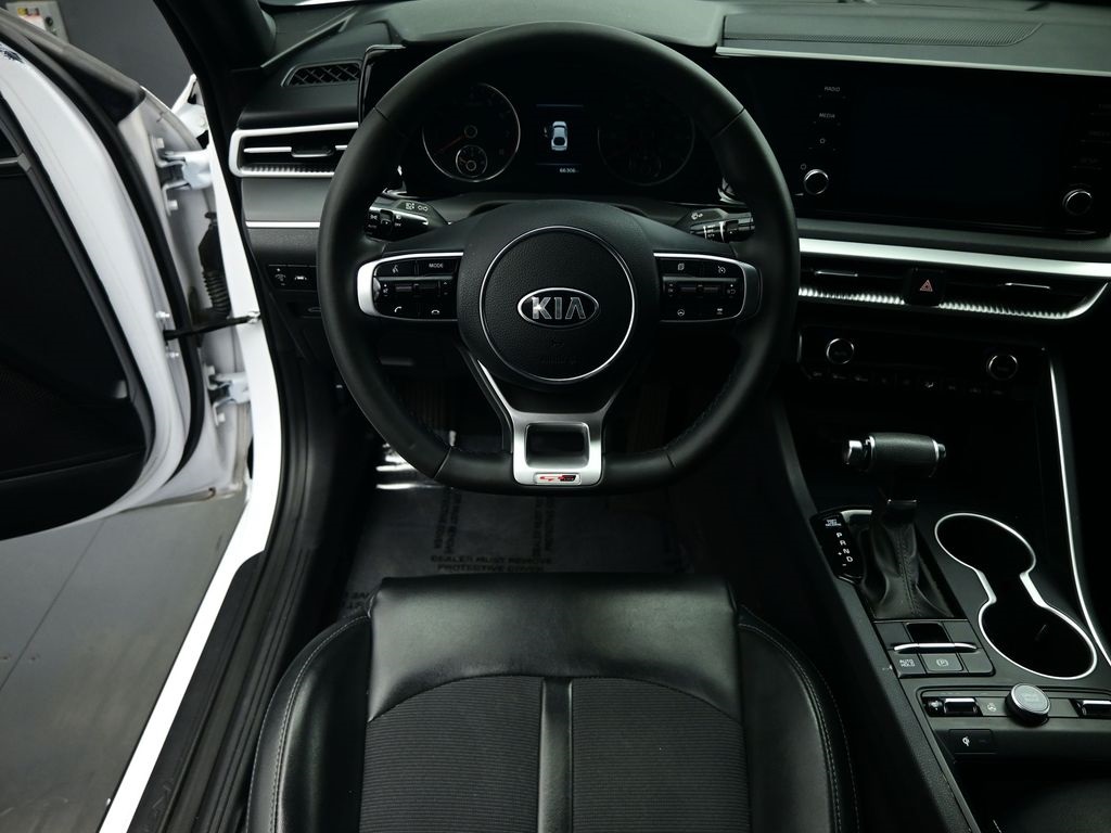 2021 Kia K5 GT-Line photo 2