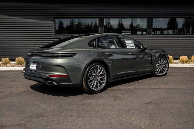 2025 Porsche Panamera 4 photo 35