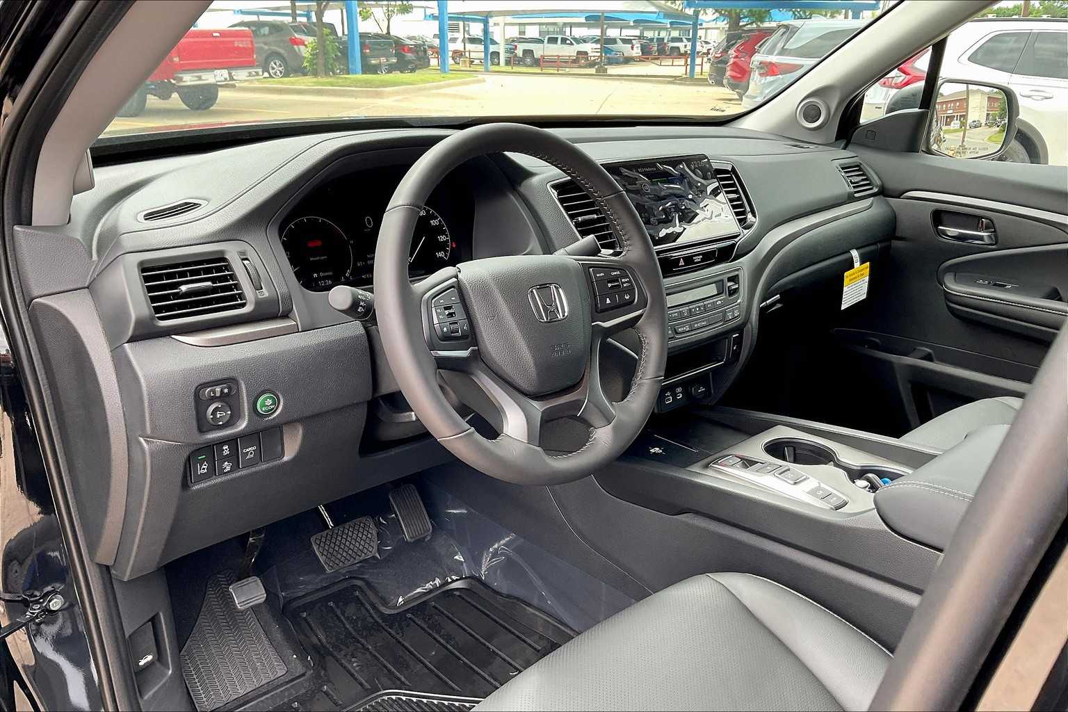 2025 Honda Ridgeline RTL photo 8