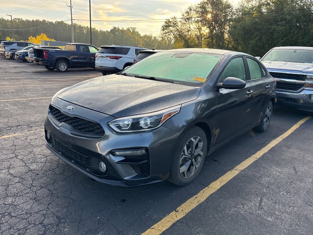 2020 Kia Forte LXS photo 2