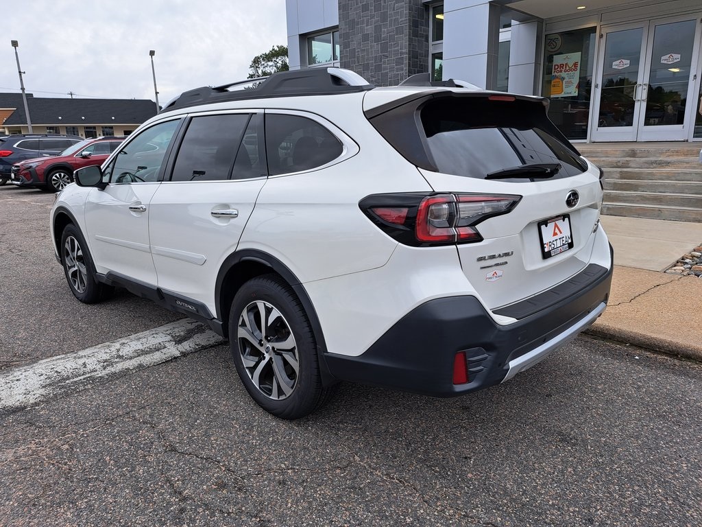 2021 Subaru Outback Touring XT photo 2