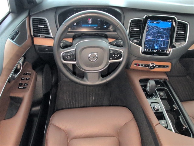 2024 Volvo XC90 Plus photo 8