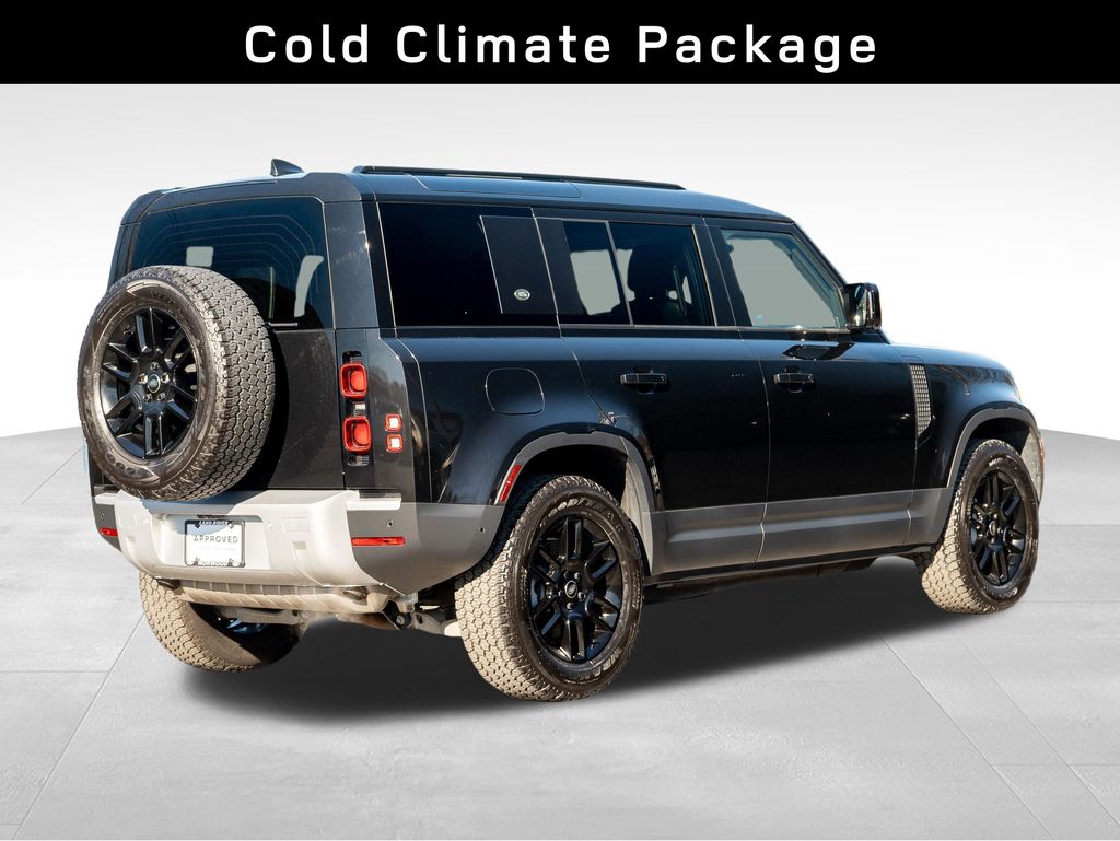 2024 Land Rover Defender 110 S photo 4