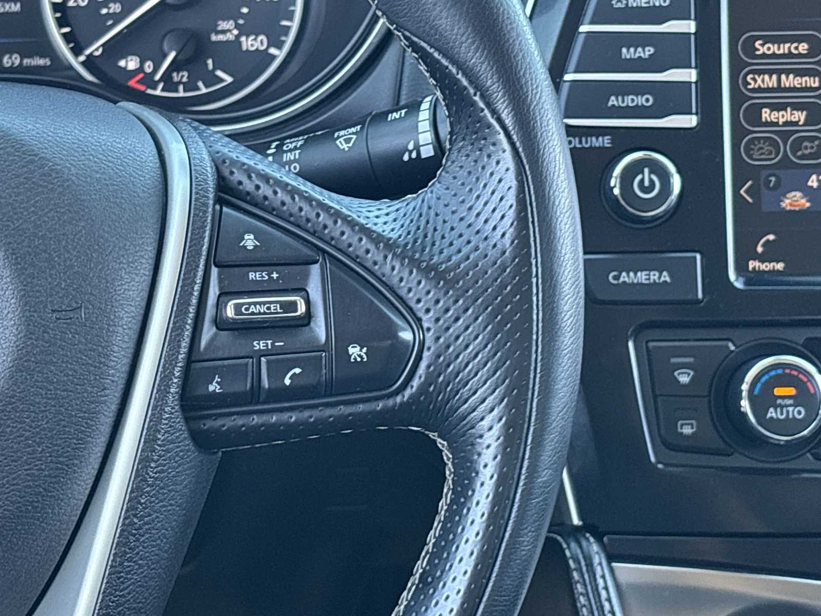 2020 Nissan Maxima SV photo 26