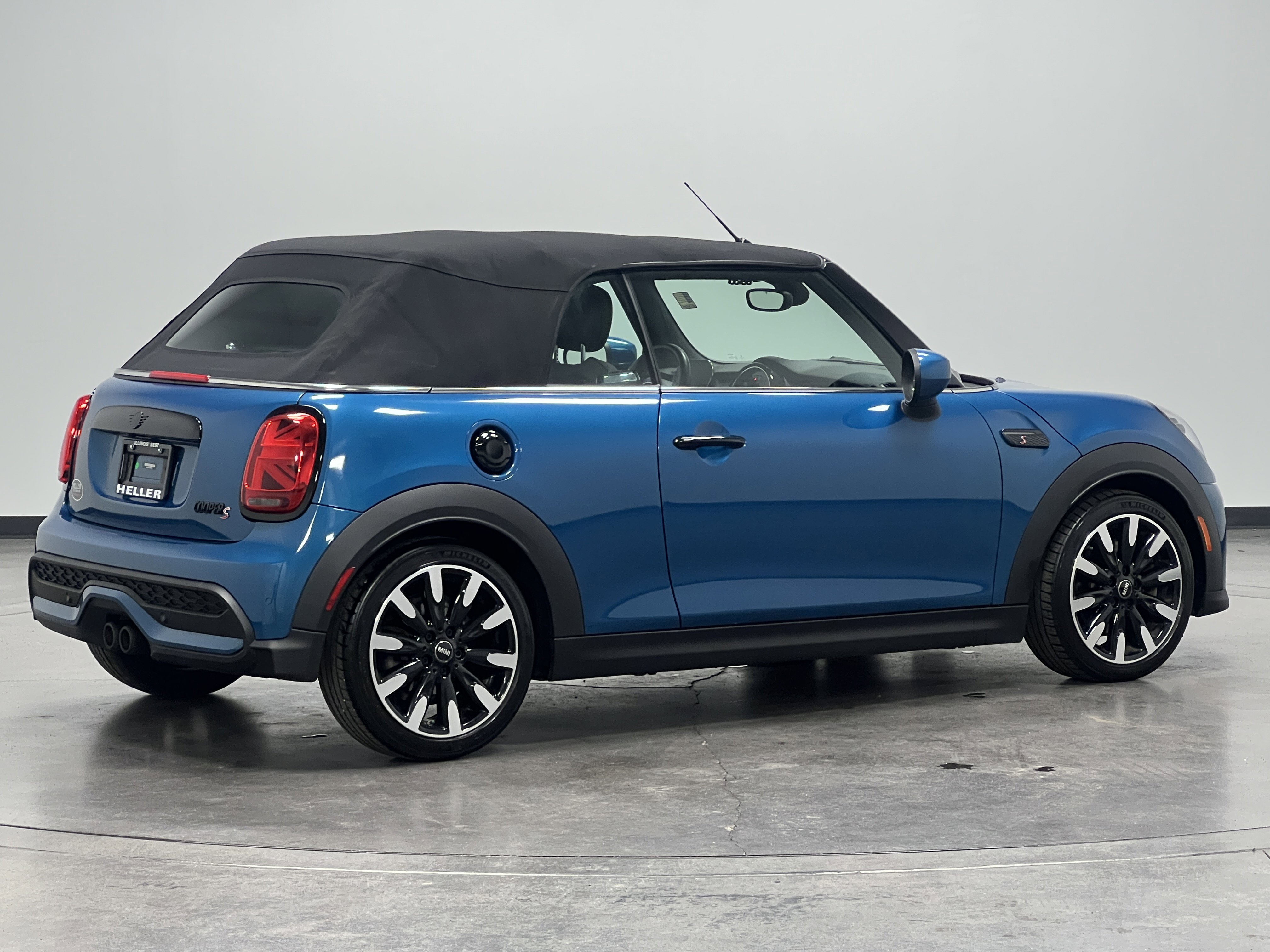2023 Mini Cooper Convertible S photo 15