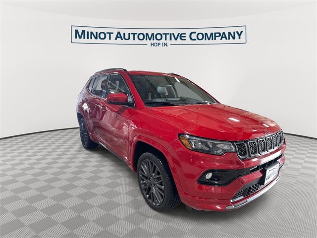 2023 Jeep Compass Limited photo 2
