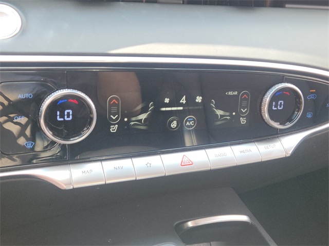 2024 Genesis GV70 2.5T photo 21