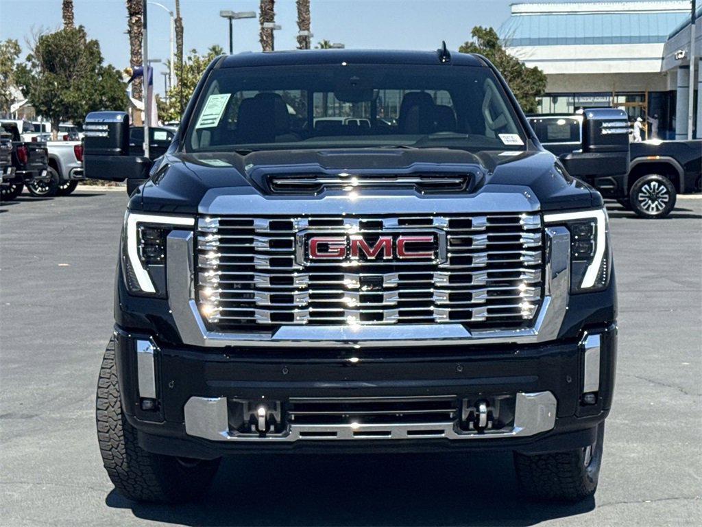 2025 Gmc Sierra 2500 HD Denali photo 2
