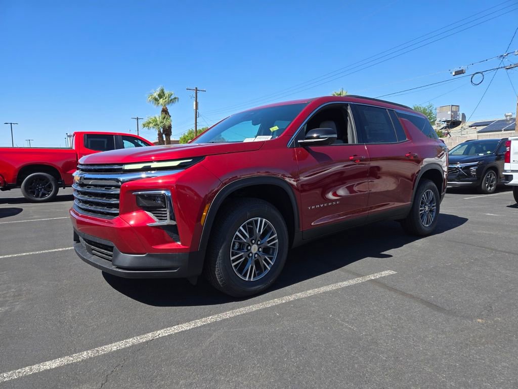 2026 Chevrolet Traverse photo 2