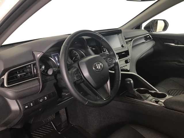 2024 Toyota Camry Hybrid SE photo 8