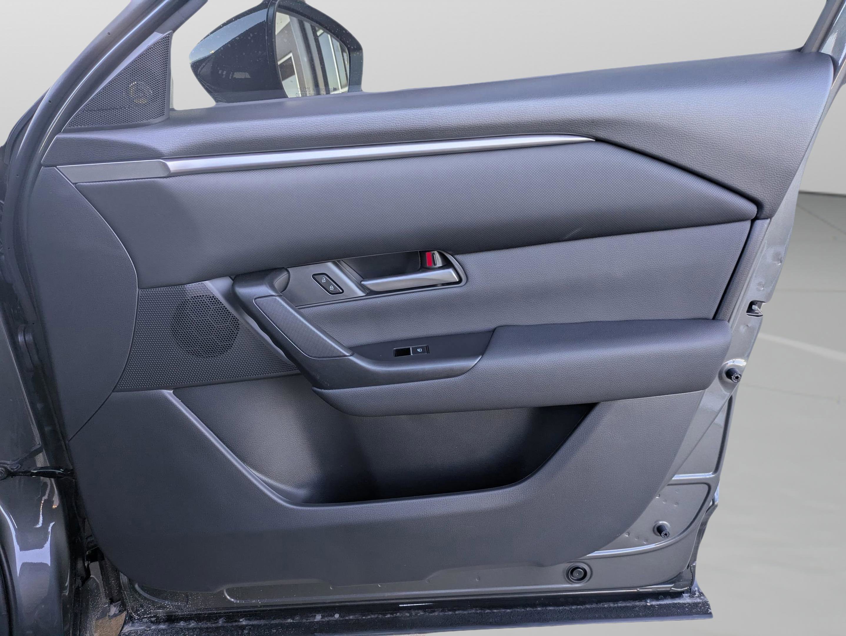 2025 Mazda CX-50 2.5 S Preferred photo 13