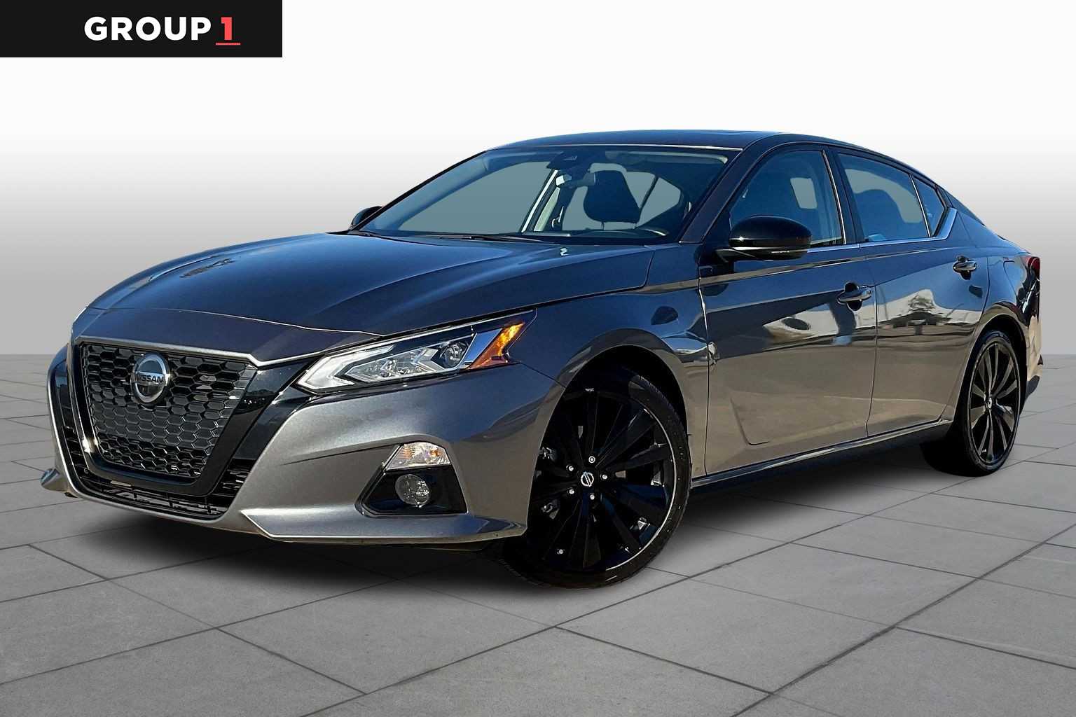 2022 Nissan Altima SR