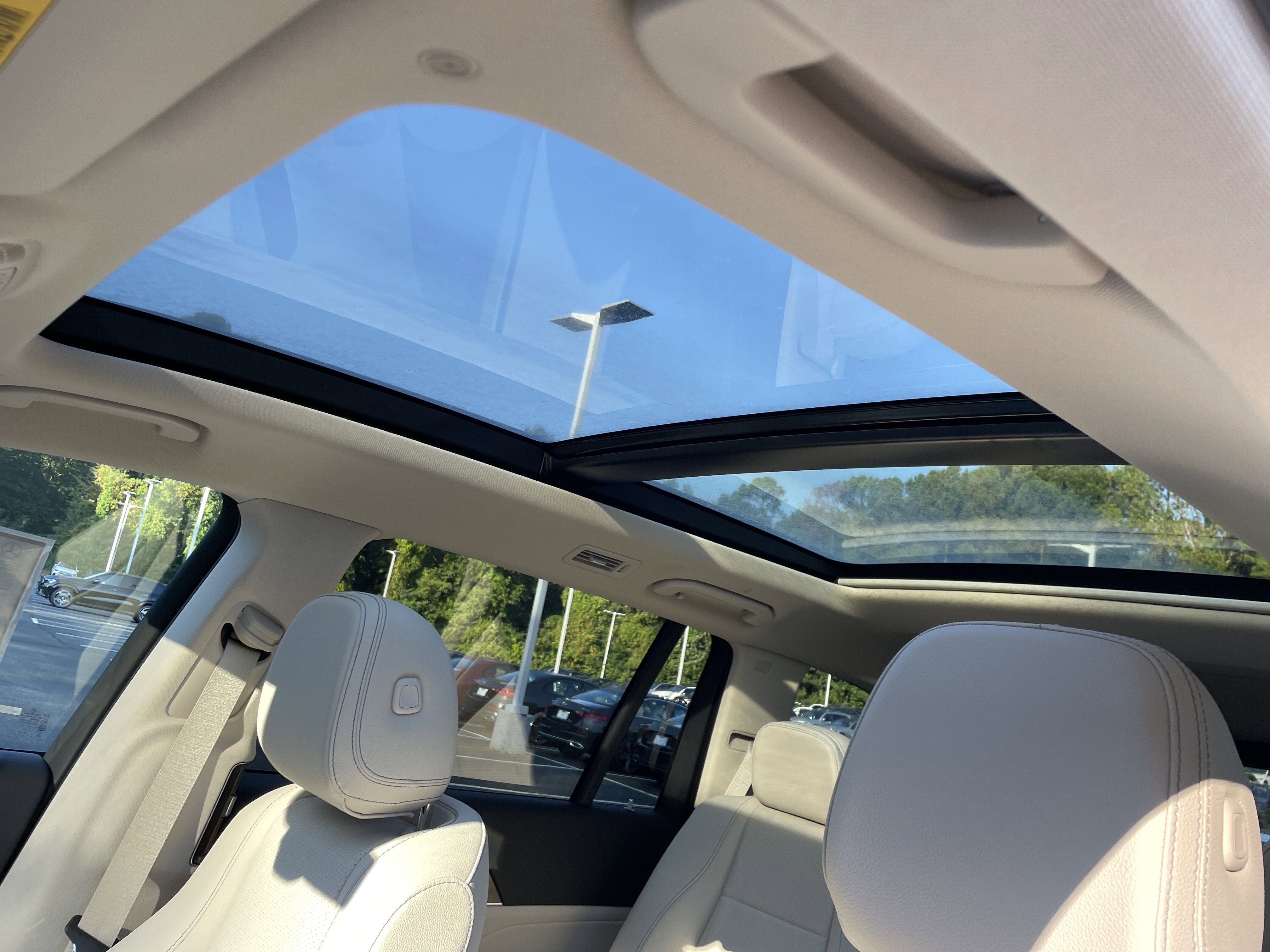 2026 Mercedes Benz GLS 450 4MATIC photo 3