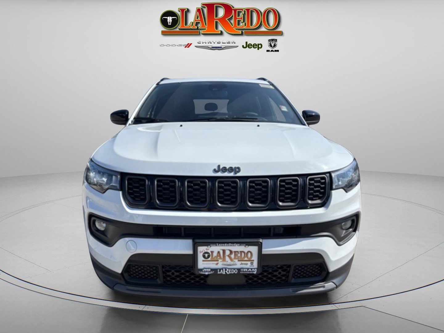 2026 Jeep Compass Latitude Altitude photo 2