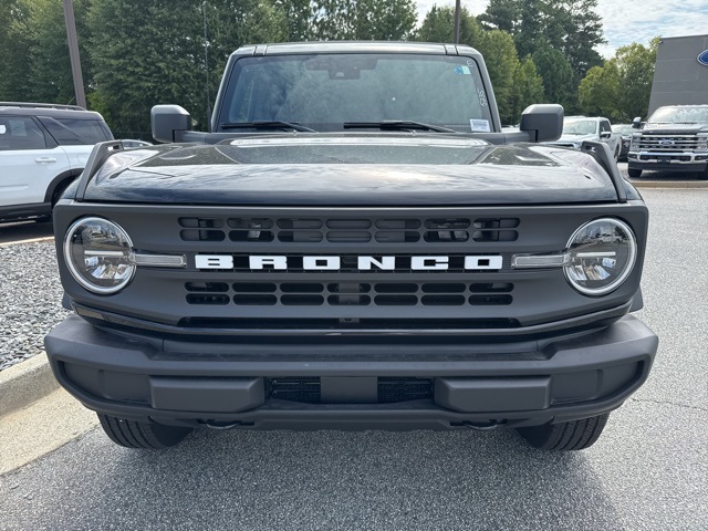 2025 Ford Bronco Base photo 3