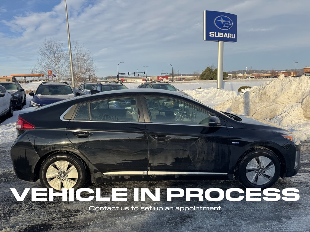 Used 2020 Hyundai IONIQ SE with VIN KMHC75LC3LU231723 for sale in Rochester, Minnesota