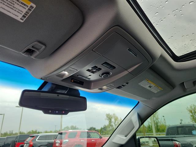 2016 Chevrolet Tahoe LTZ photo 29