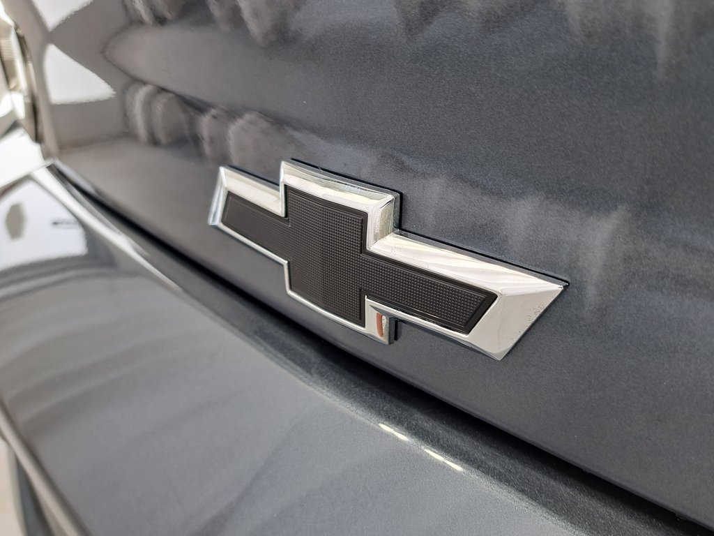 2023 Chevrolet Camaro 2LT photo 25