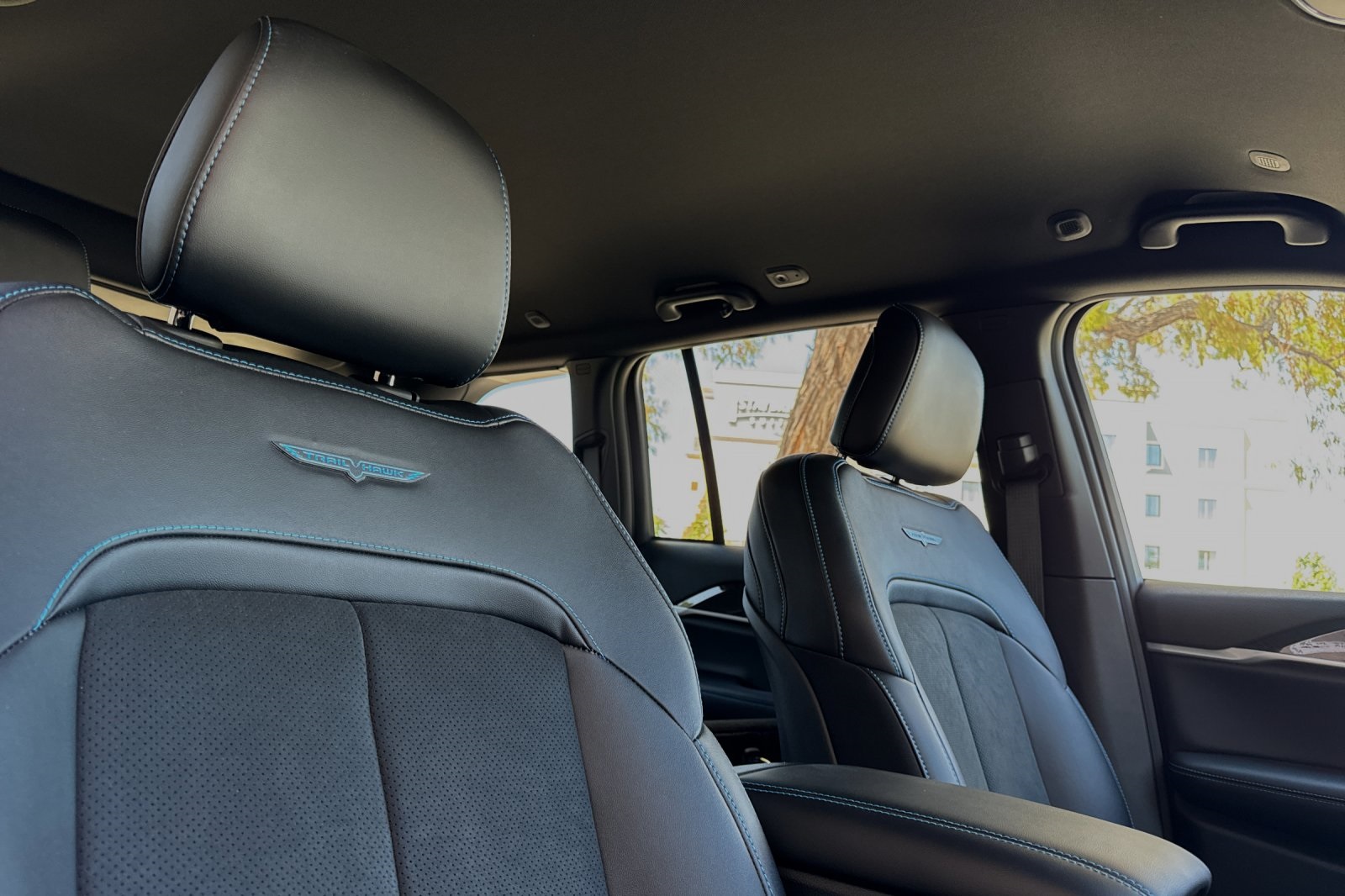 2023 Jeep Grand Cherokee Trailhawk 4xe photo 16